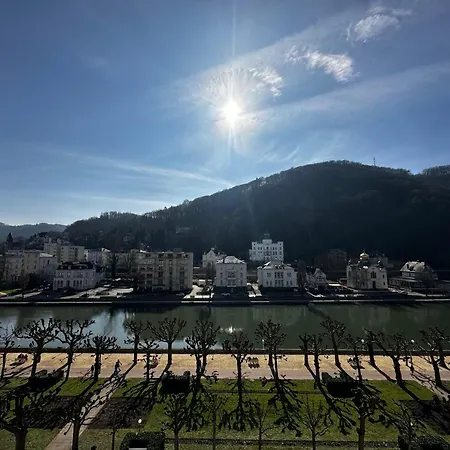 Am Kurpark Mit Traumhafter Terrasse Apartmán *