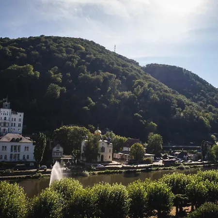 Am Kurpark Mit Traumhafter Terrasse Апартаменты Бад-Эмс